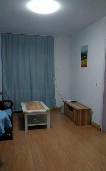 地铁房李村公 精装修2000元/月 地铁房李村公 精装修2000元/月