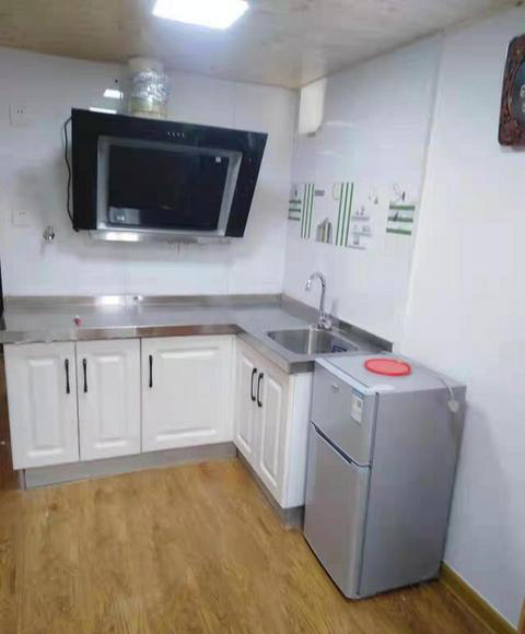 四方一路总站(电梯房)套一厅精装 复式结构 拎包住 1250 四方一路总站(电梯房)套一厅精装 复式结构 拎包住 1250