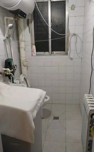 地铁房李村公 精装修2000元/月 地铁房李村公 精装修2000元/月