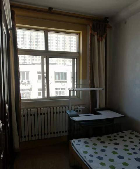 建安小区 3房1厅 家电齐全 地铁口 2200元出租 建安小区 3房1厅 家电齐全 地铁口 2200元出租