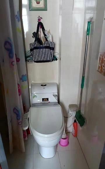 嘉禾路(糖球会)套三明厅精装 南北 拎包住2100元 初次租 嘉禾路(糖球会)套三明厅精装 南北 拎包住2100元 初次租