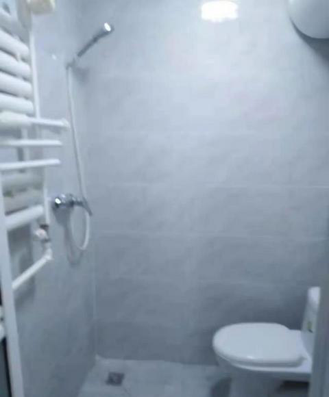 四方一路总站(电梯房)套一厅精装 复式结构 拎包住 1250 四方一路总站(电梯房)套一厅精装 复式结构 拎包住 1250