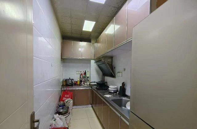 近地铁M线!保利里院里 3室1厅精装 南北通 户型方正 近地铁M线!保利里院里 3室1厅精装 南北通 户型方正