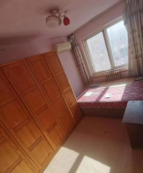 海云北山小区 套三厅装修 南北通 户型方正 海云北山小区 套三厅装修 南北通 户型方正