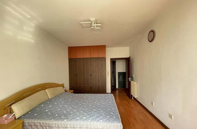 四中 江山瑞城 精装 大套三 建面122平,随时看房 四中 江山瑞城 精装 大套三 建面122平,随时看房