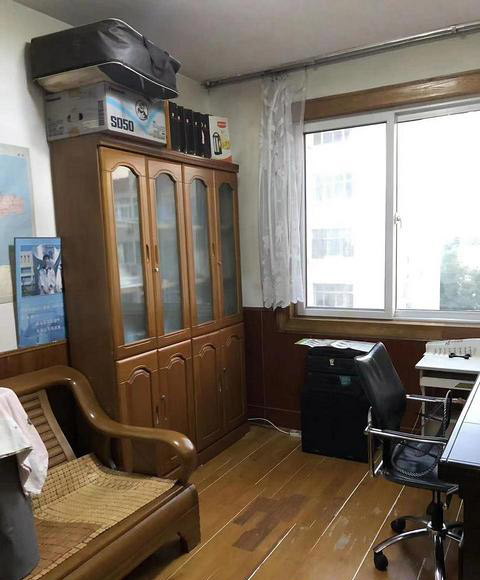 城东小区(李沧-黑龙江中路) 普通住宅 简单装修 城东小区(李沧-黑龙江中路) 普通住宅 简单装修